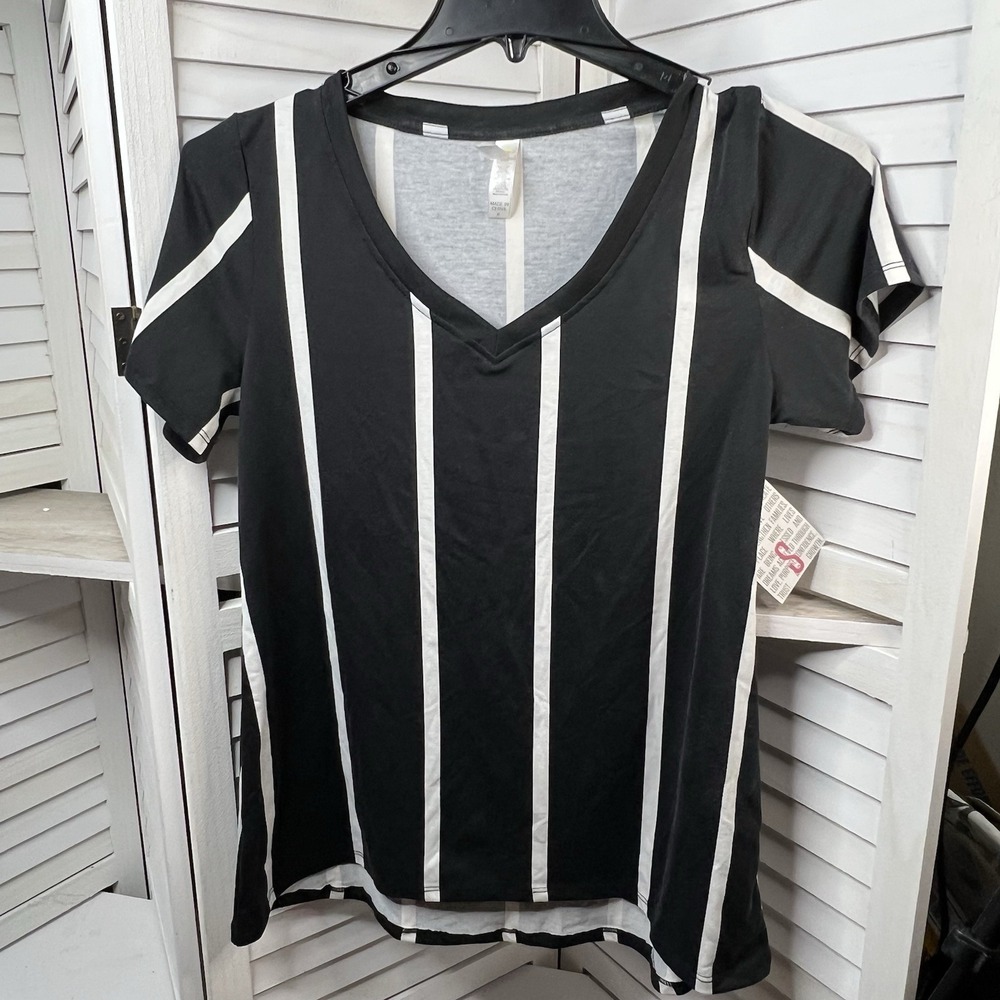 LuLaRoe Christy T Shirt Women's Small Black White Vertical Stripe V-Neck NWT